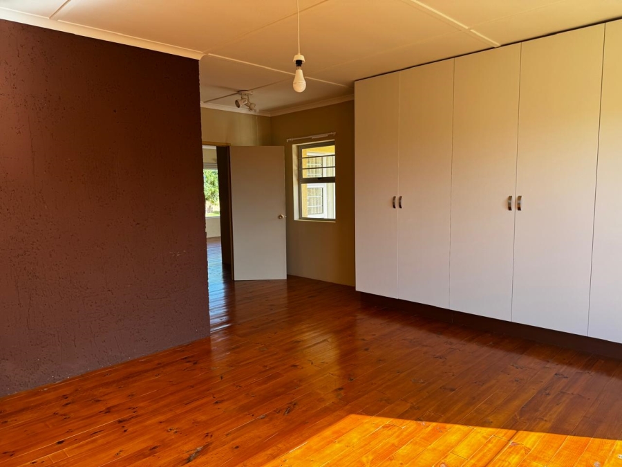 3 Bedroom Property for Sale in Wavecrest Eastern Cape